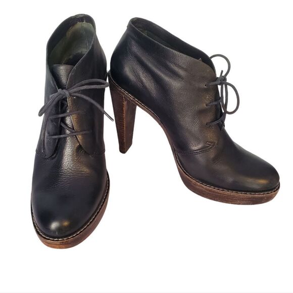 Cole Haan Stephanie Air Lace Up Stacked Heel Booties 9 - Picture 1 of 5